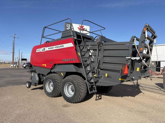 Image of Massey Ferguson LB2244 equipment image 4