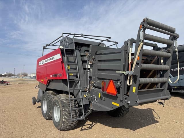 Image of Massey Ferguson LB2244 equipment image 4