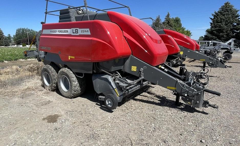 Image of Massey Ferguson LB2244 Image 0