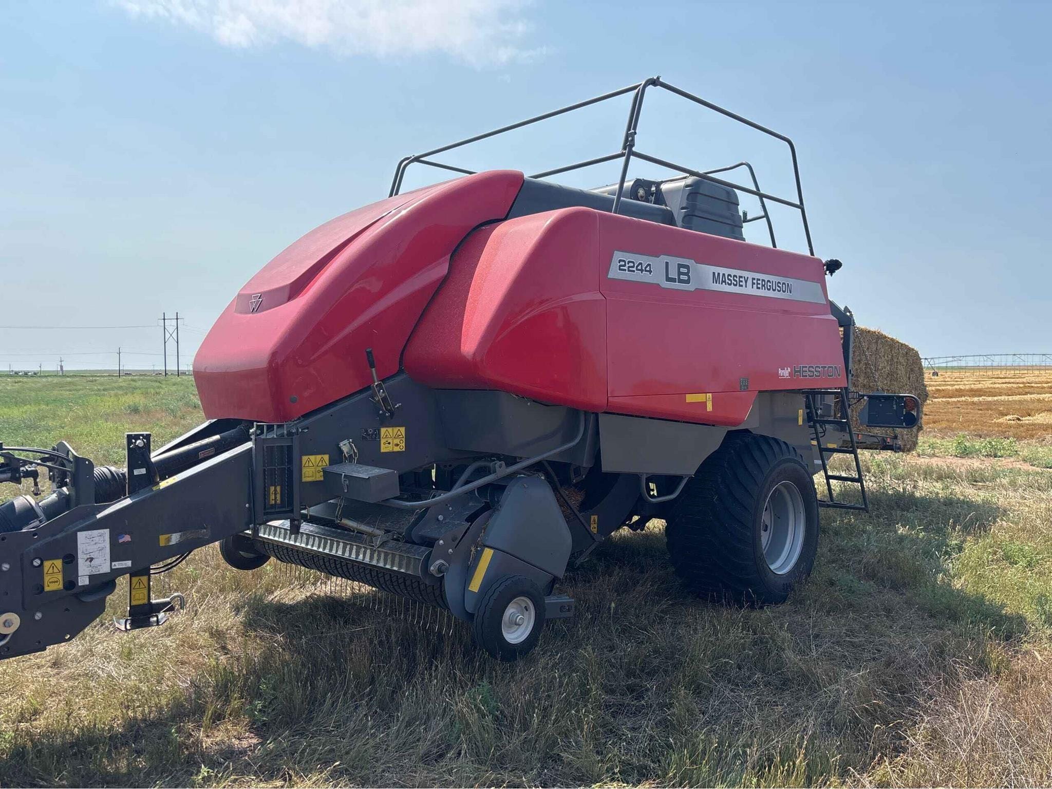 2024 Massey Ferguson LB2244 Equipment Image0