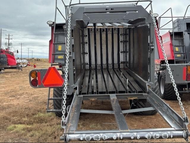 Image of Massey Ferguson LB2244 equipment image 3