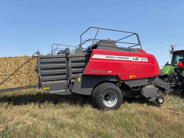 Image of Massey Ferguson LB2244 equipment image 4