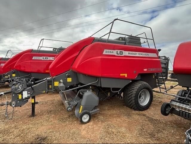 Image of Massey Ferguson LB2244 equipment image 1