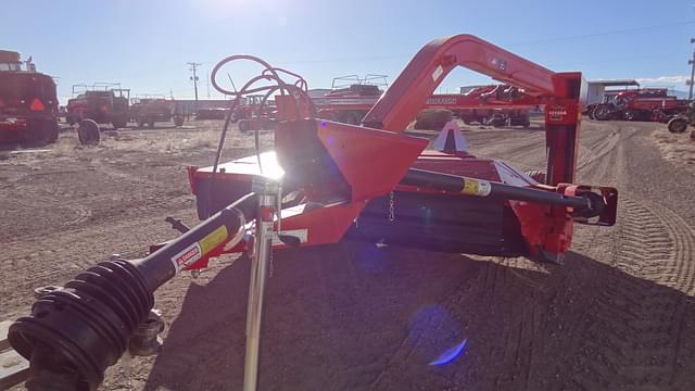 Image of Massey Ferguson 1359 equipment image 4