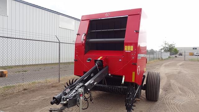 Image of Massey Ferguson 1745 equipment image 1