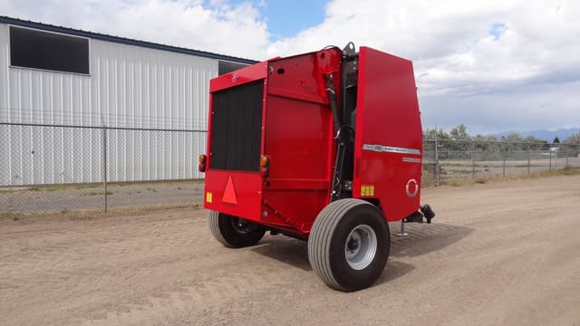 Image of Massey Ferguson Hesston 1745D equipment image 1