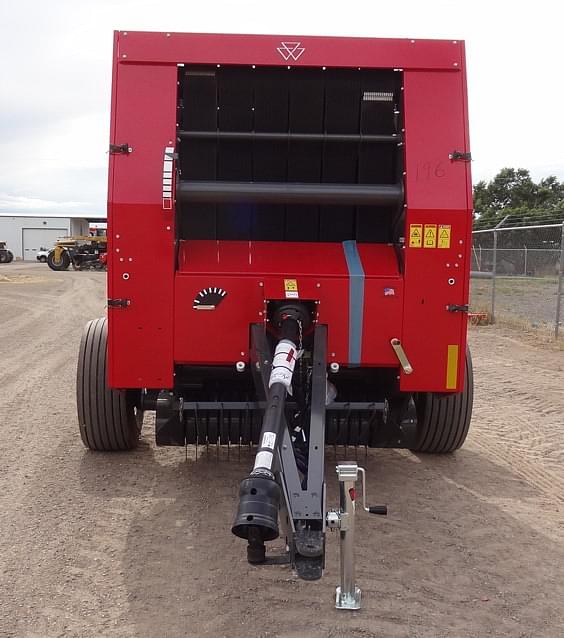 Image of Massey Ferguson Hesston 1745D equipment image 2