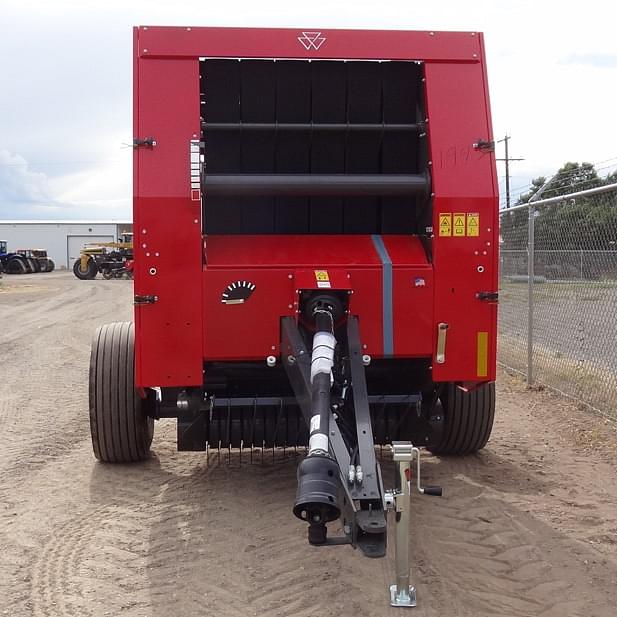 Image of Massey Ferguson Hesston 1745D equipment image 3