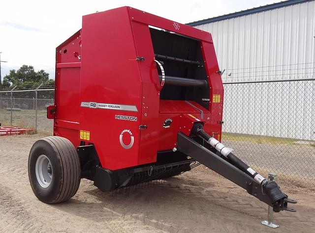 Image of Massey Ferguson Hesston 1745D equipment image 4