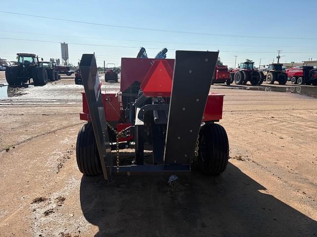 Image of Massey Ferguson 1840 equipment image 3