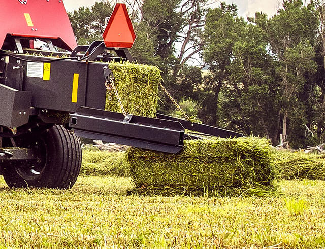 Image of Massey Ferguson 1840 equipment image 3