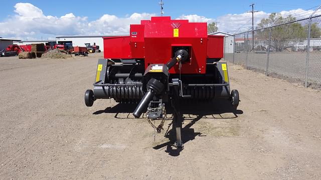 Image of Massey Ferguson 1842 equipment image 3
