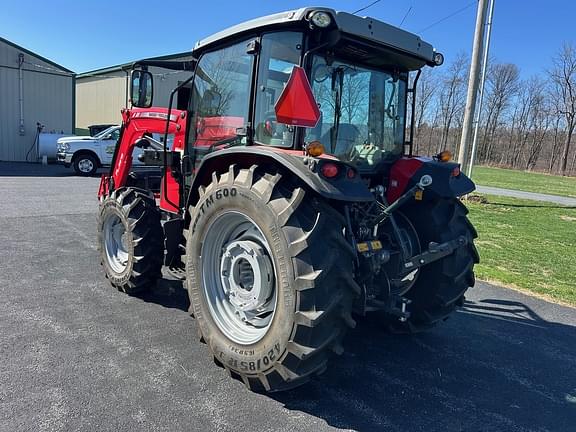 Image of Massey Ferguson 4707 equipment image 3