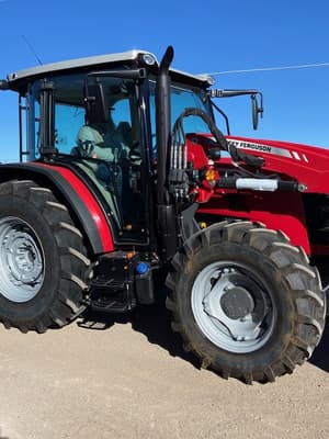 2024 Massey Ferguson 4709 Image