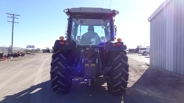 Image of Massey Ferguson 4709 equipment image 4