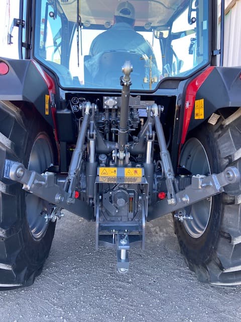 Image of Massey Ferguson 4709 equipment image 4