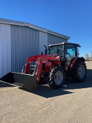 2024 Massey Ferguson 4709 Image