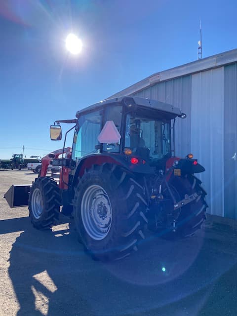 Image of Massey Ferguson 4709 equipment image 3