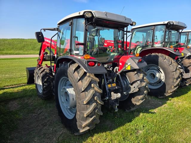 Image of Massey Ferguson 4710 equipment image 4