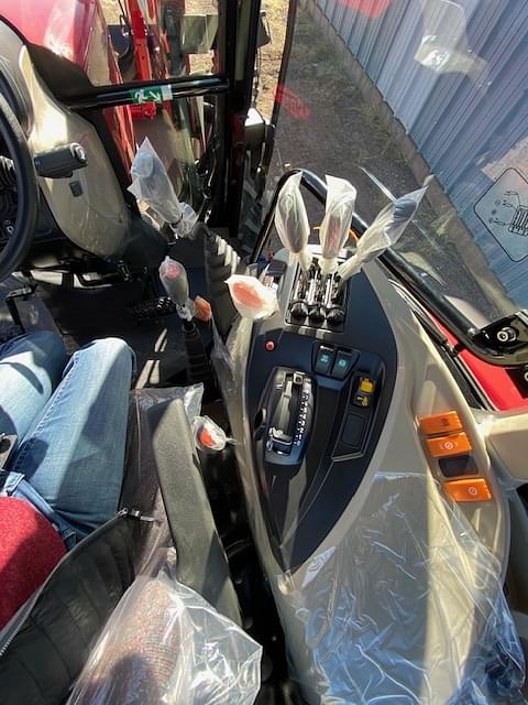 Image of Massey Ferguson 4710 equipment image 4