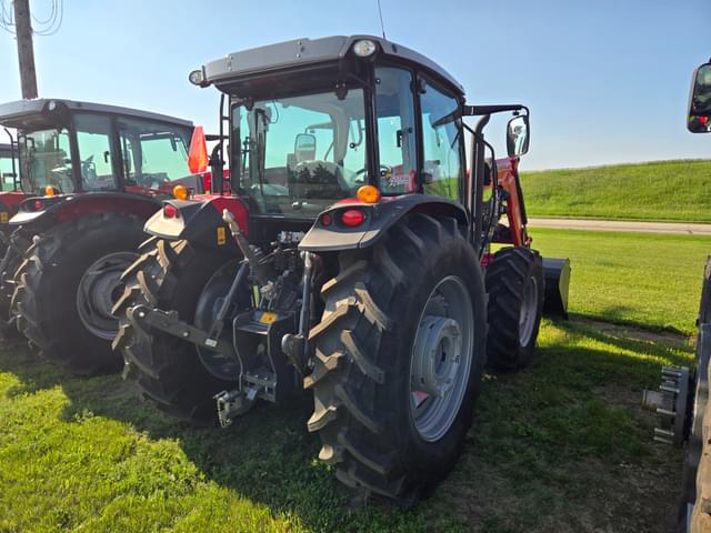 Image of Massey Ferguson 6712 equipment image 4