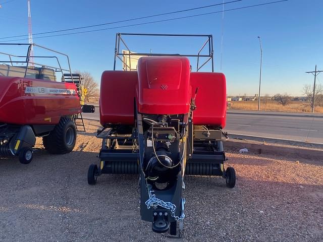 Image of Massey Ferguson LB2233 equipment image 2