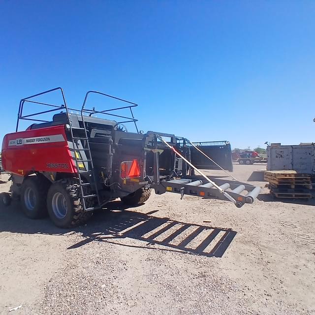 Image of Massey Ferguson LB2234 equipment image 4