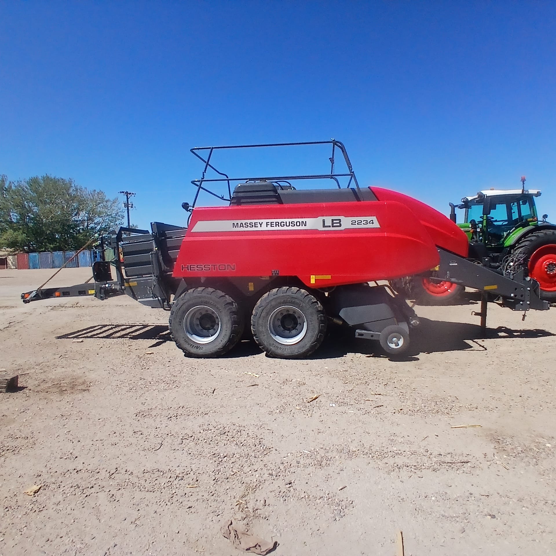 2024 Massey Ferguson LB2234 Equipment Image0