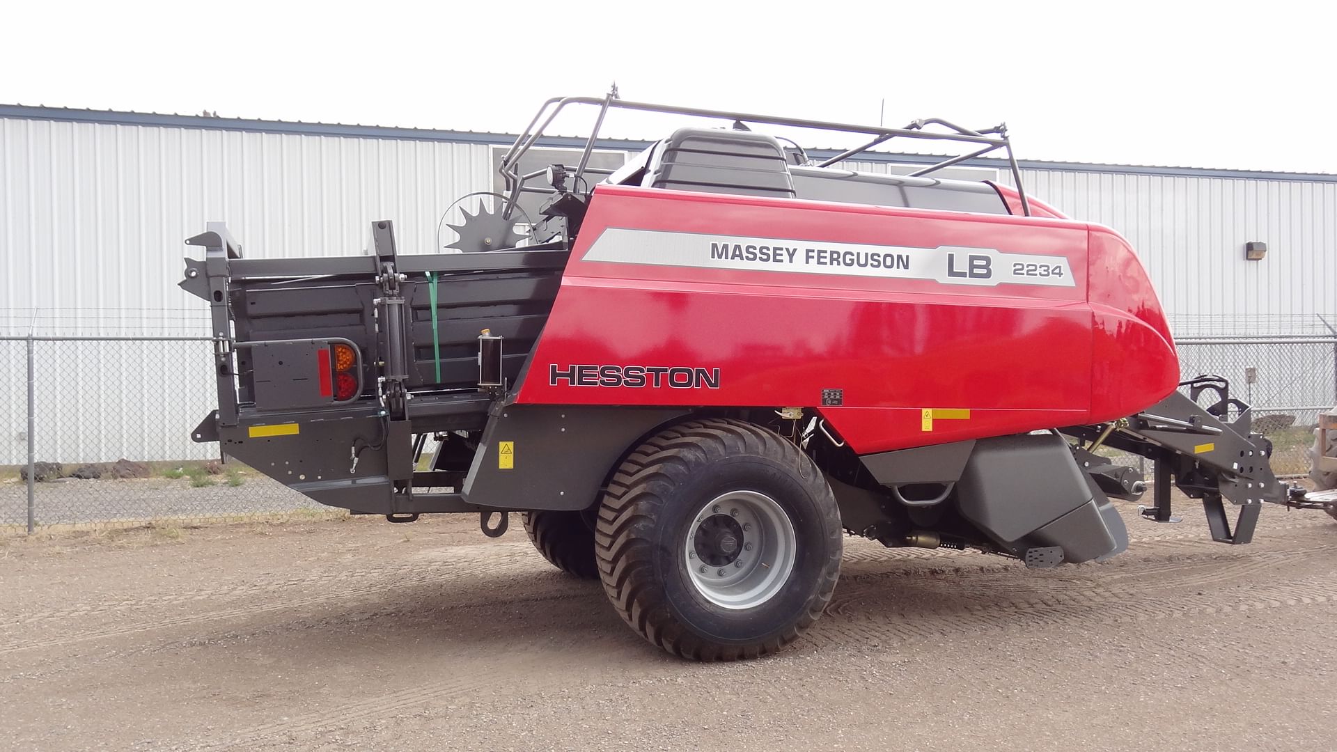 2024 Massey Ferguson LB2234 Equipment Image0