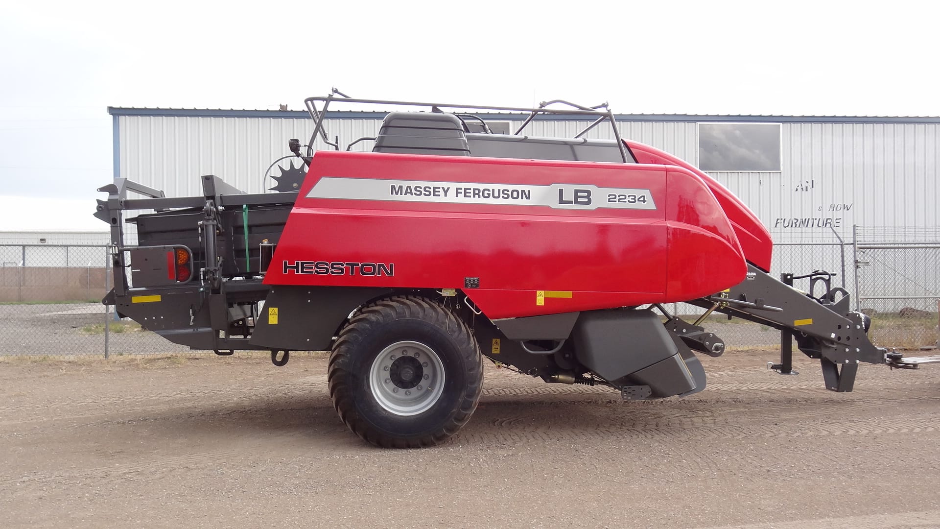 Main image Massey Ferguson LB2234