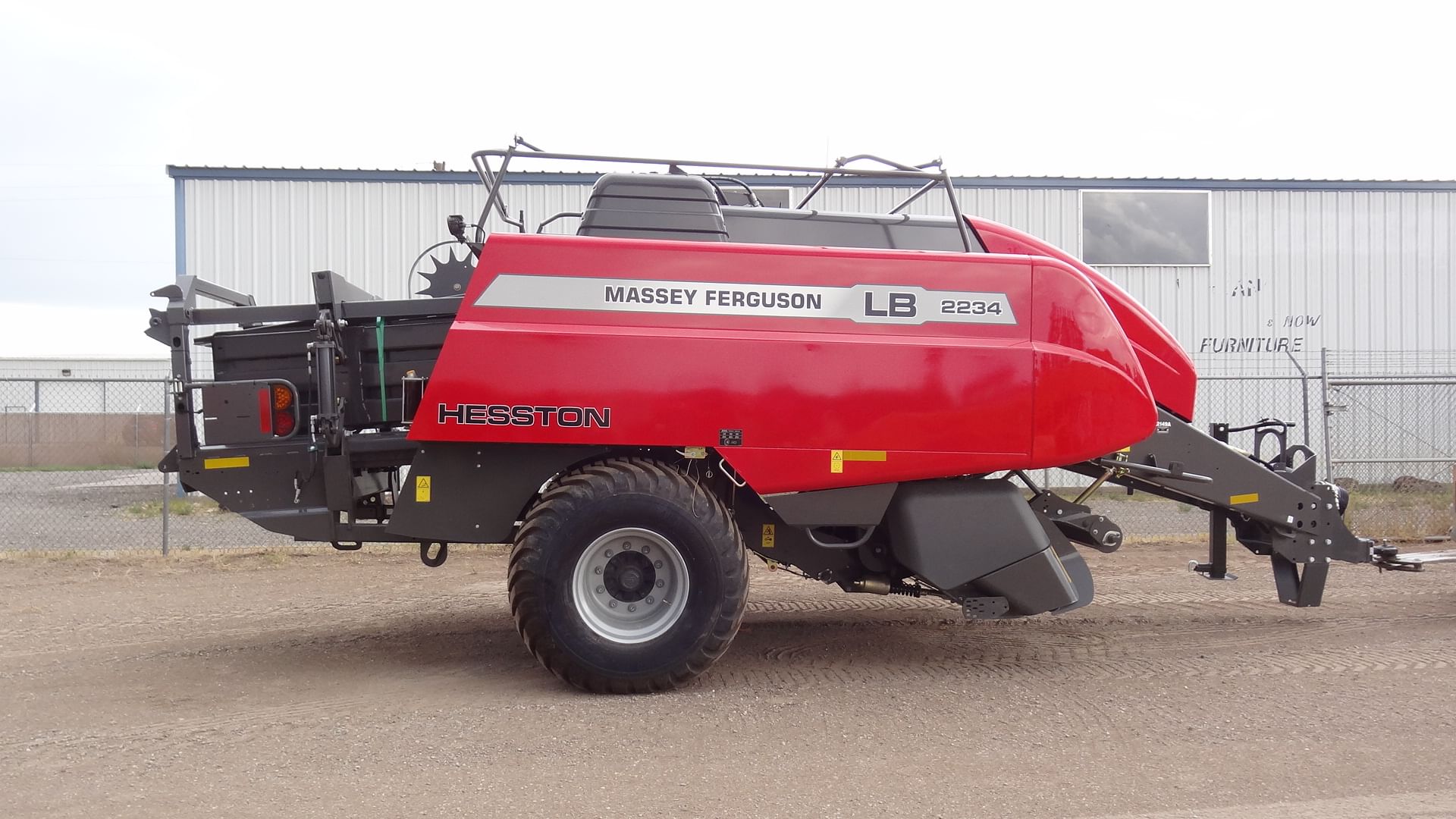Main image Massey Ferguson LB2234