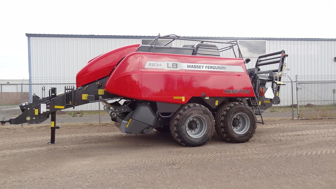 Image of Massey Ferguson LB2234 Image 0