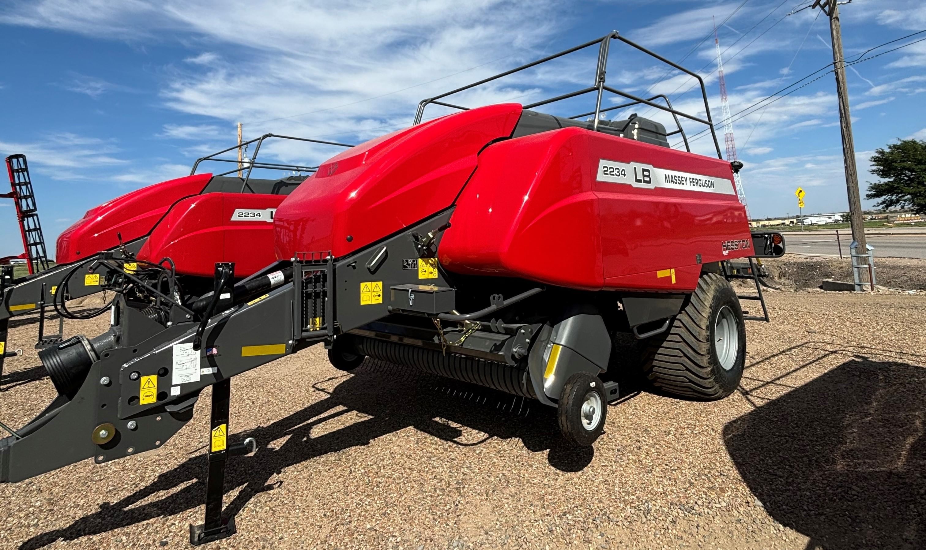 Main image Massey Ferguson LB2234
