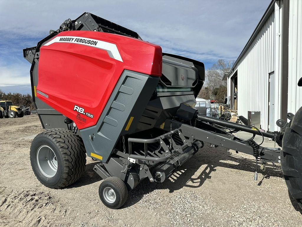 Image of Massey Ferguson 1560 Primary image