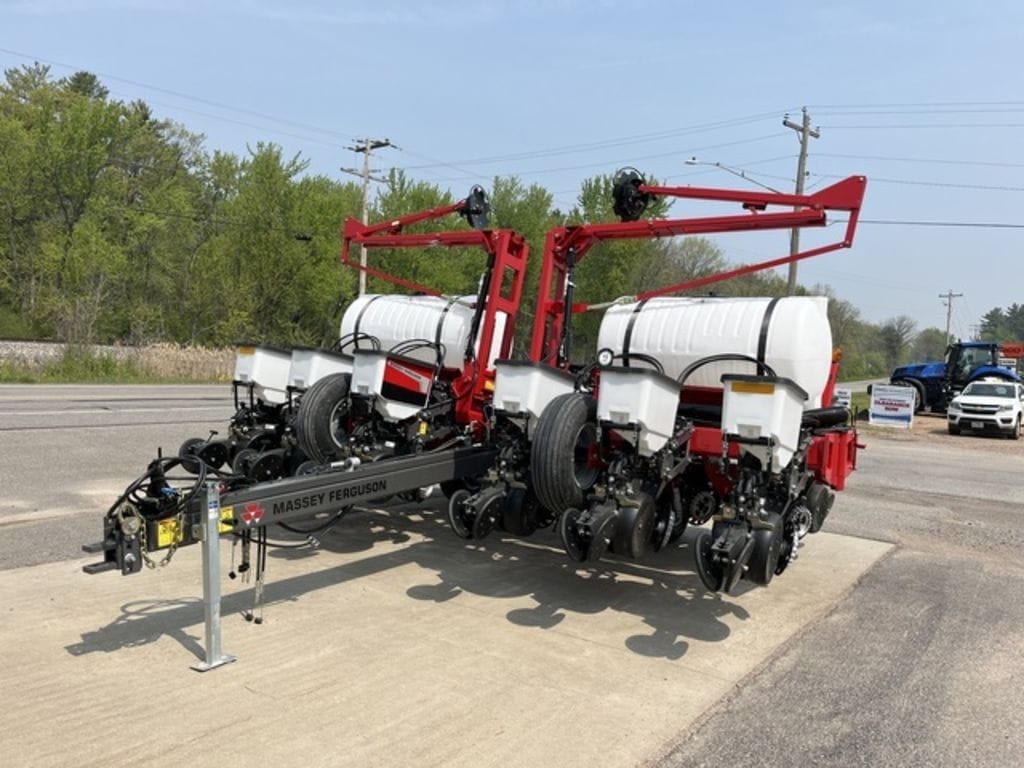 Main image Massey Ferguson MFVW