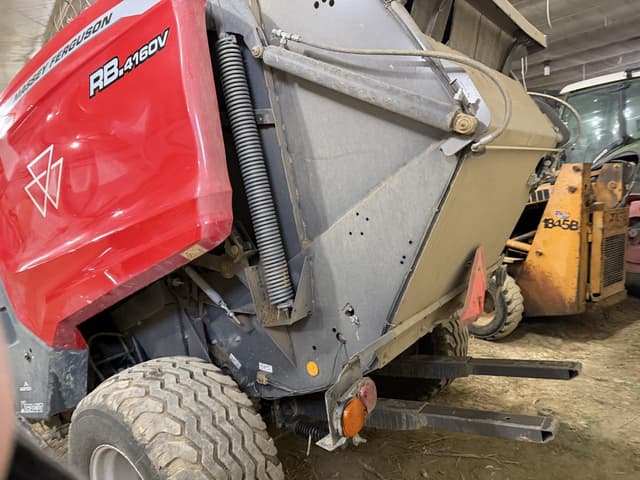 Image of Massey Ferguson RB4160V equipment image 4