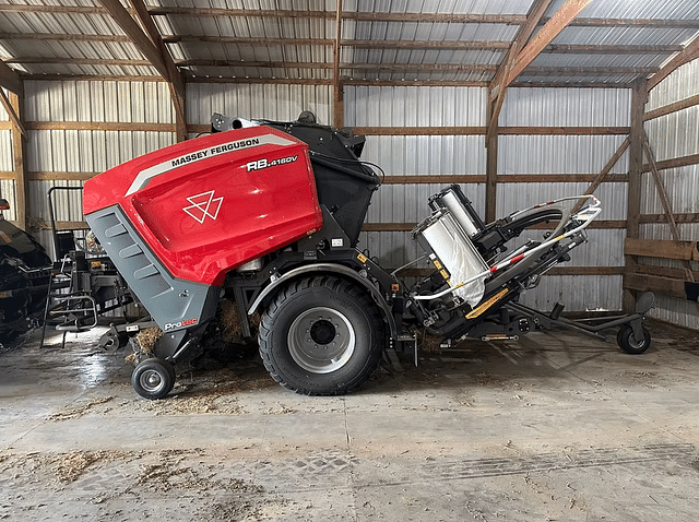 Image of Massey Ferguson RB4160V equipment image 1