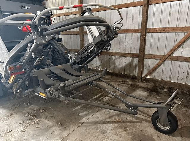 Image of Massey Ferguson RB4160V equipment image 4