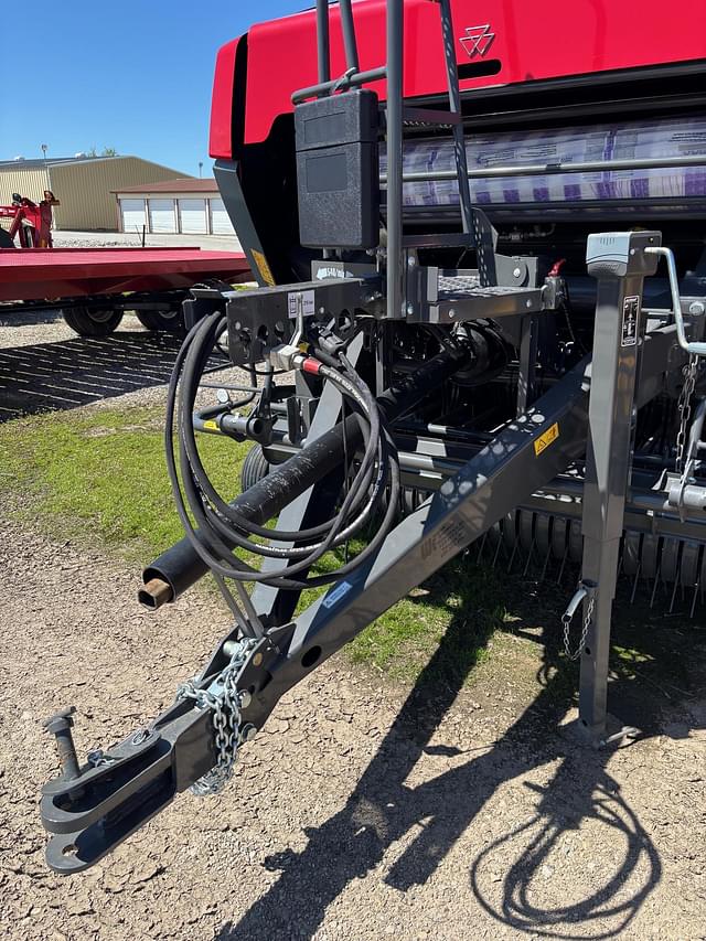 Image of Massey Ferguson RB4180V equipment image 1