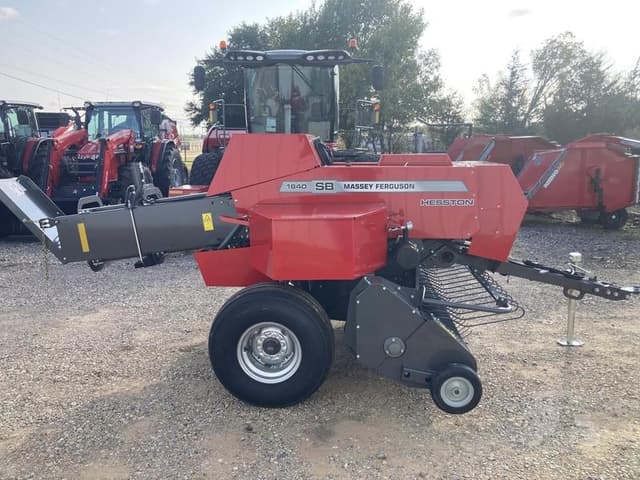 Image of Massey Ferguson 1840 equipment image 4