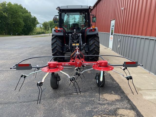 Image of Massey Ferguson TD252 Image 1