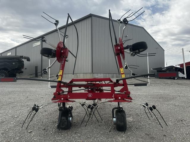Image of Massey Ferguson TD524 equipment image 3