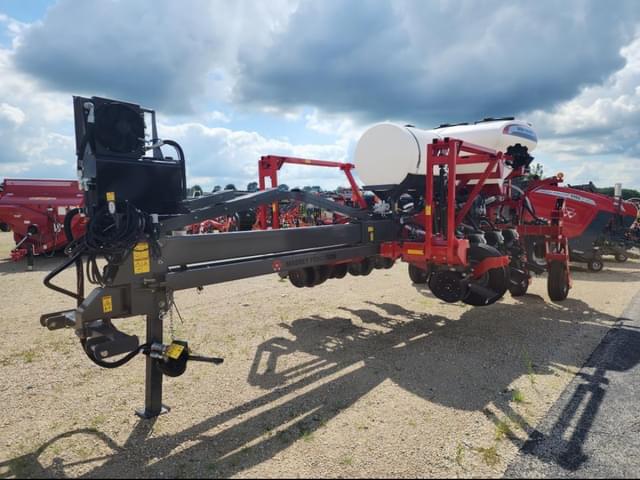 Image of Massey Ferguson MFVF12-30 equipment image 1