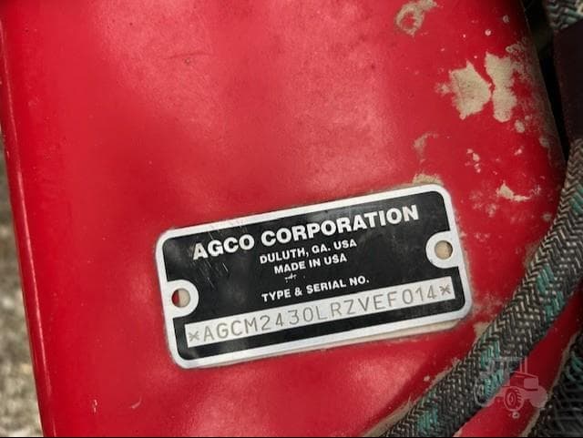 Image of Massey Ferguson VF2430 equipment image 4