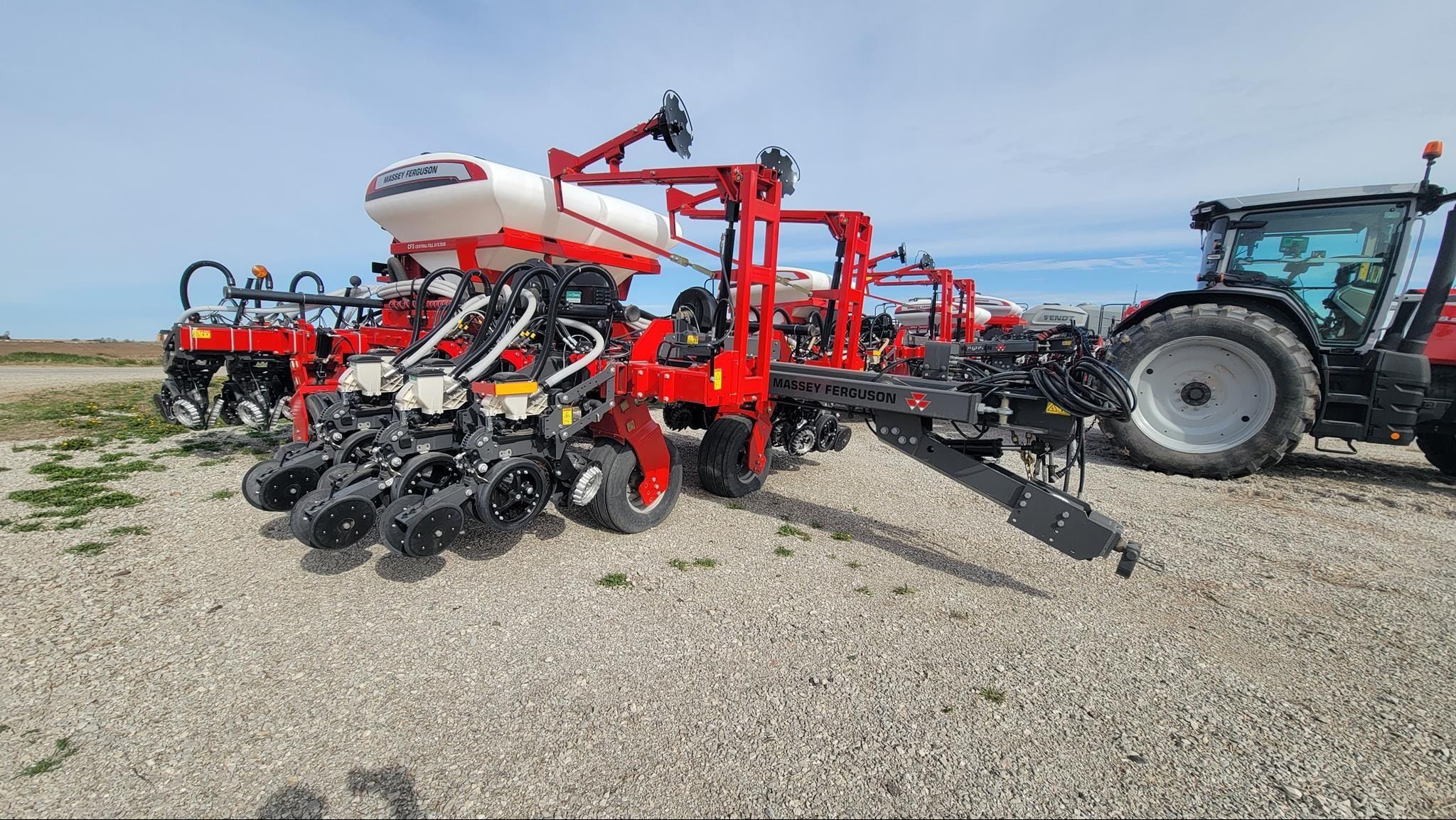 2024 Massey Ferguson VN2315 Equipment Image0