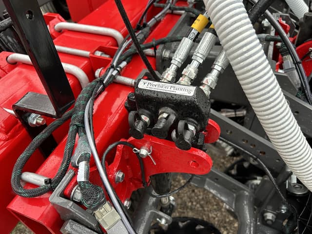 Image of Massey Ferguson VN2315 equipment image 4