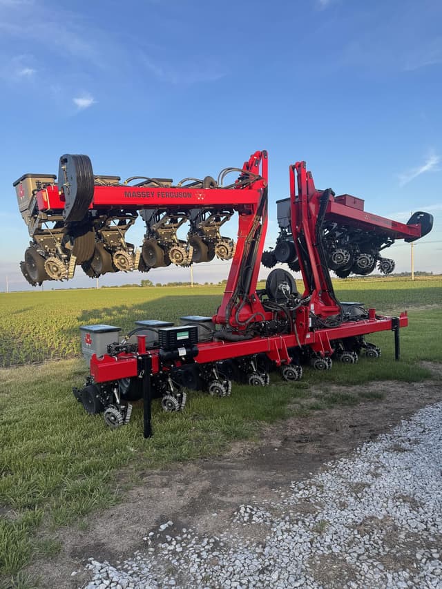 Image of Massey Ferguson VS1630 equipment image 3