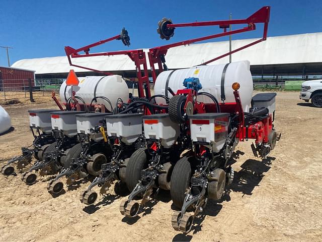 Image of Massey Ferguson 1230 equipment image 4