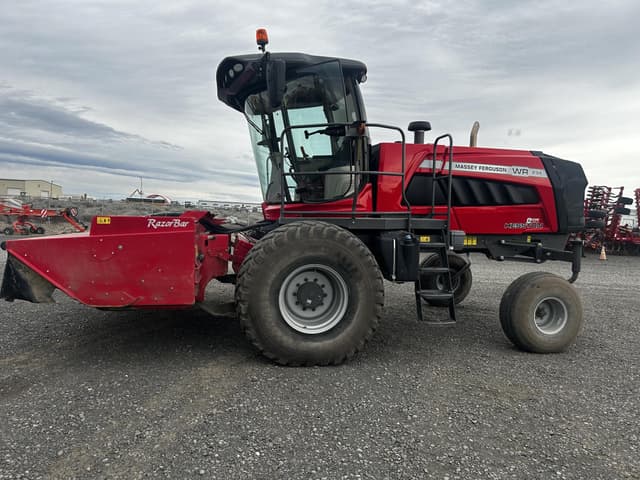 Image of Massey Ferguson WR235 equipment image 2