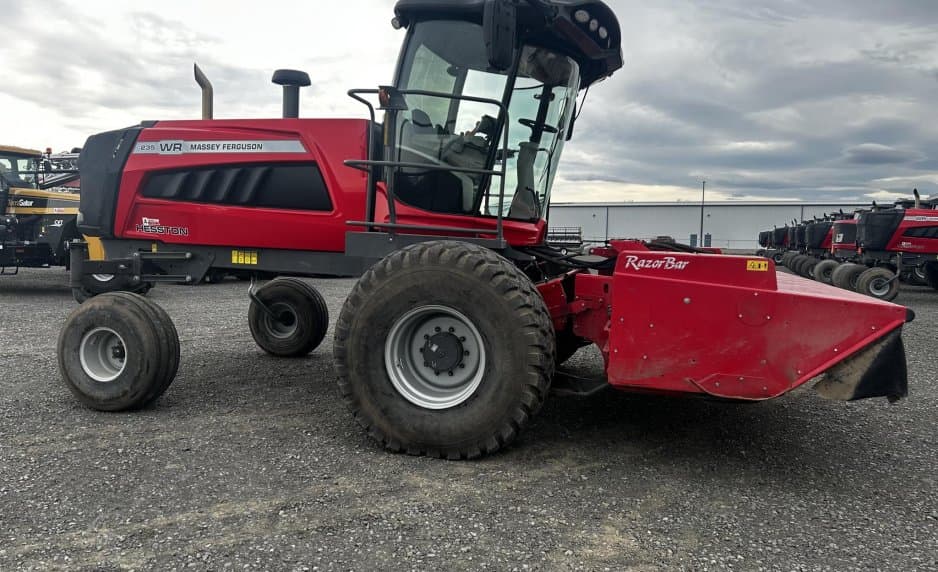 Image of Massey Ferguson WR235 Primary image